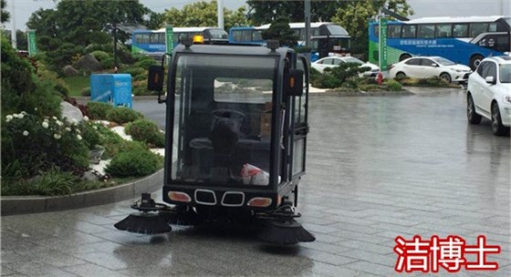 潔博士掃地車(chē)