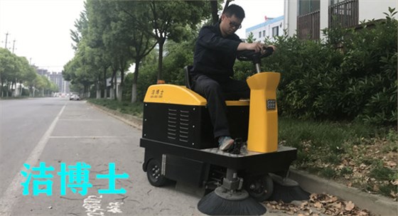 掃地車(chē) 掃地車(chē)