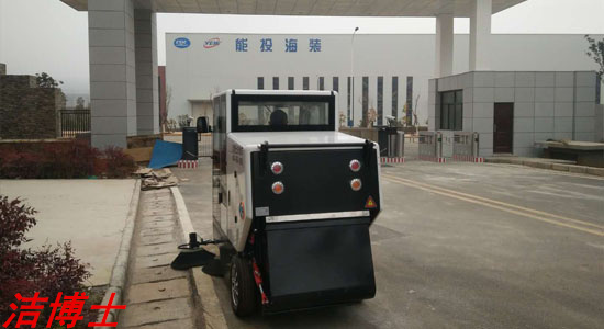 潔博士電動(dòng)自卸掃地機