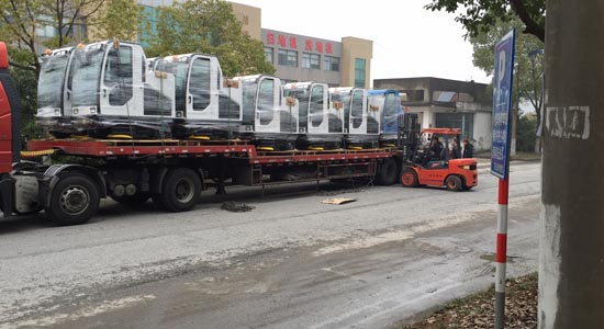 潔博士掃地車(chē)生產(chǎn)廠(chǎng)家多批次為丘頭鎮政府發(fā)貨