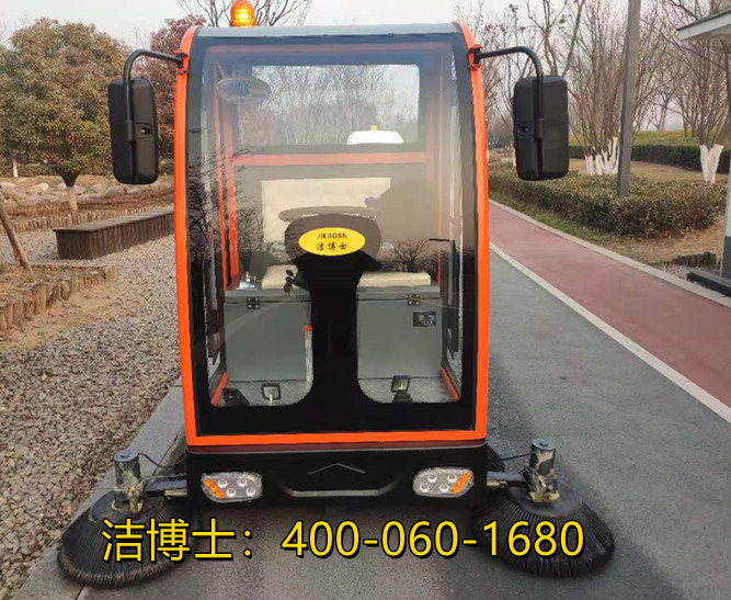 潔博士駕駛掃地機客戶(hù)案例—荔冰源冷庫 潔博士駕駛掃地機客戶(hù)案例—荔冰源冷庫